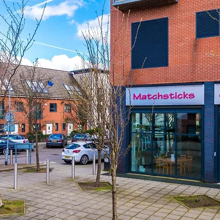 Bright&modern Contractor House By Niji Short * Manchester