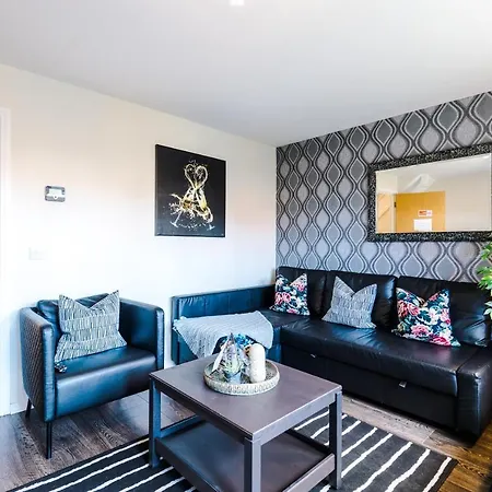 Bright&modern Contractor House By Niji Short Manchester