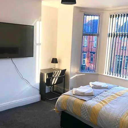 Σπίτι διακοπών United View! 4/br House, Prime Location, Transport Μάντσεστερ