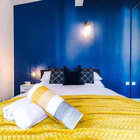 아파트 3 Bedroom House Hosted By Mcr Dens 맨체스터