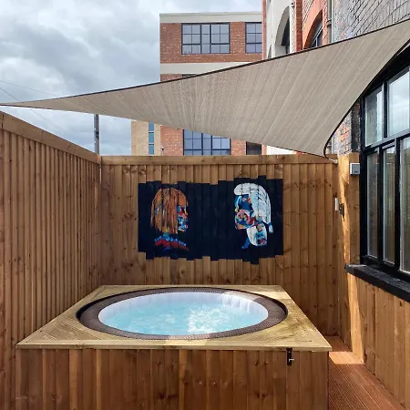 Mason Street Sleeps 16 Appartamento *