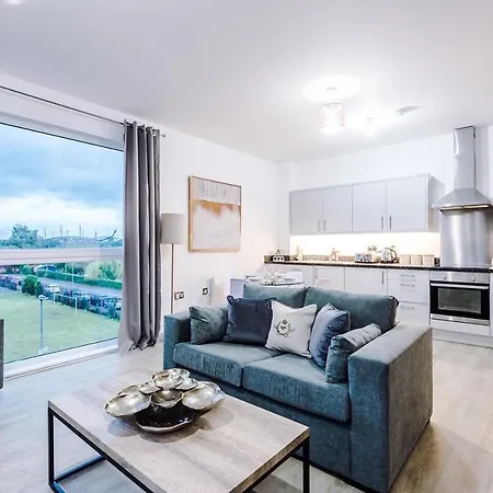 Appartement 2 Bedroom Hosted By Mcr Dens Manchester