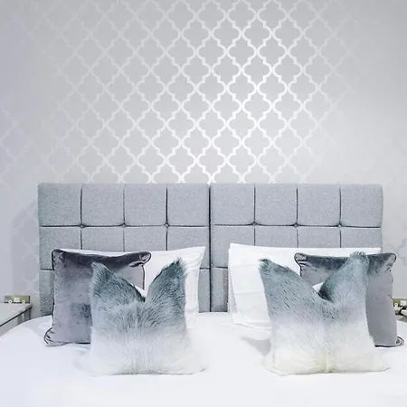 2 Bedroom Hosted By Mcr Dens Appartement *