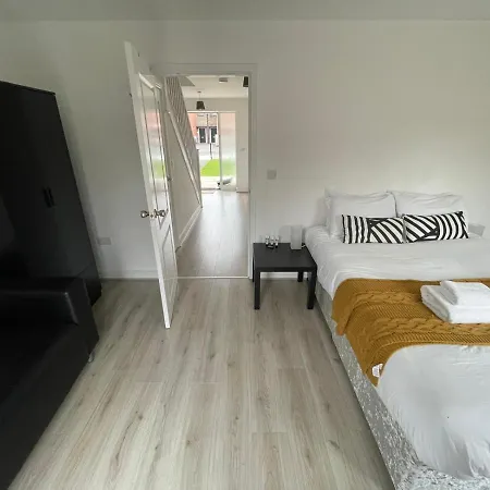 Large Bright King Sized - Short Walk From Cc Manchester