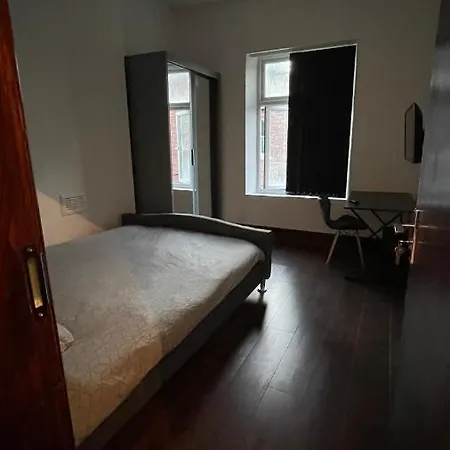 Moon House Location