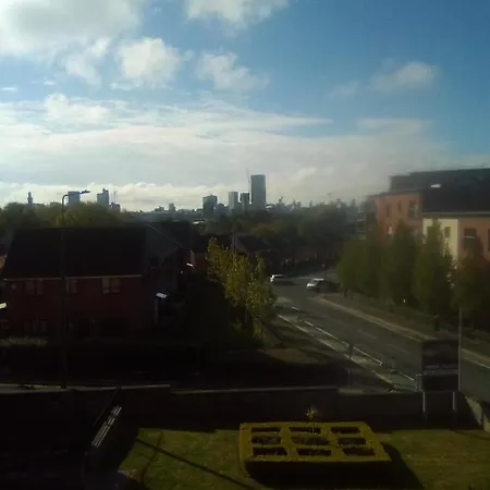 Mclaren House Homestay Manchester