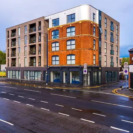 The Popworks 2 Bedroom - Mcr Dens