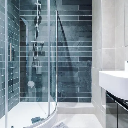 Апартаменты The Popworks 2 Bedroom - Mcr Dens