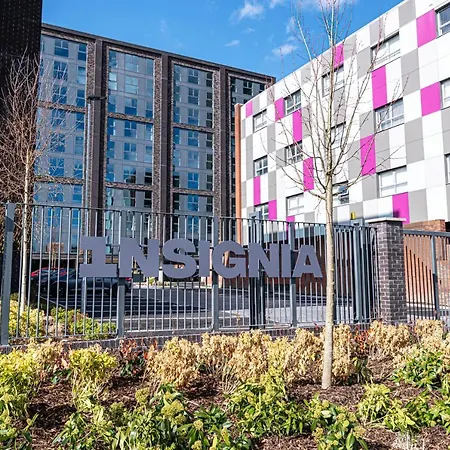 Insignia By Guestz *