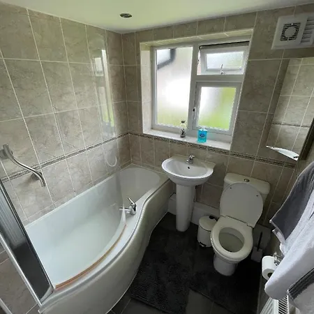 Captivating 2-Bed Apartment In Manchester *