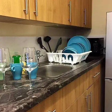 아파트 Serene Apt In The Heart Of Stretford *