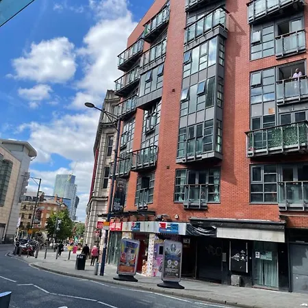 Cosy Centre Location, Hydro Massage Showe Apartament Manchester