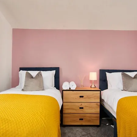 Beautiful 5 Bed House Sleeps8 Wparking 別荘 マンチェスター