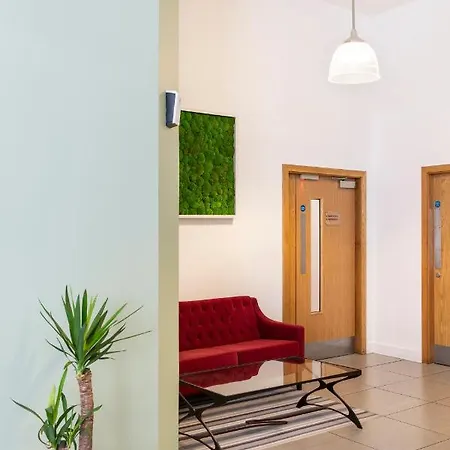 Cove Minshull Street