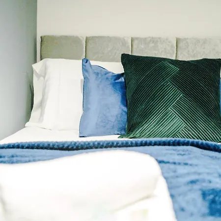 Apartment Rest & Recharge At The Station Manchester