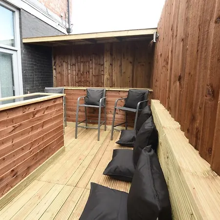 Slps 14 Hot Tub, Bar & Outdoor Terrace Daire *