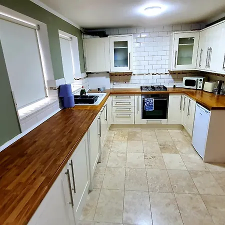 Brigstock Holidays House Lägenhet