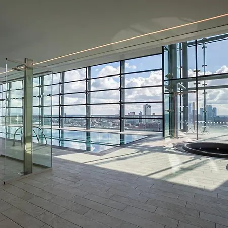 Luxury 1 Bedroom Apartment In Central Manchester- Skyline II Manchester