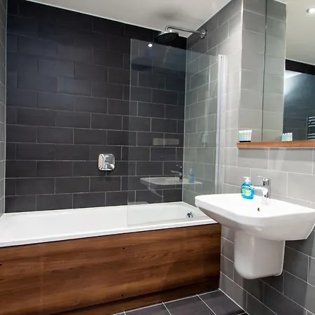 The Assembly Oasis Holding アパート