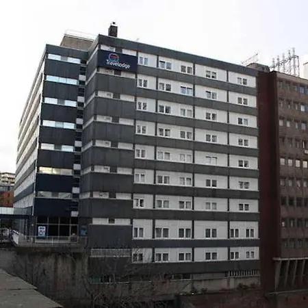 트래블로지 맨체스터 센트럴 샐퍼드