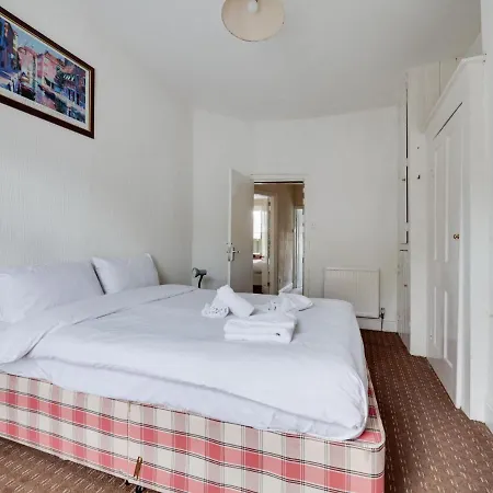 Pass The Keys 3 Bed Home Ideally Situated In Old Trafford Manutd Semesterbostad Manchester