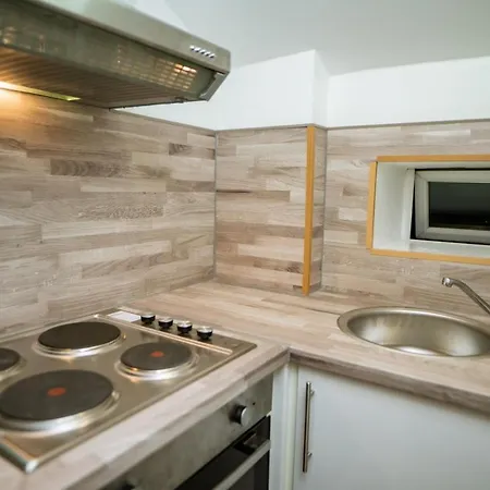 City-centre With Dedicated Workspace, Sleeps 4 * Manchester