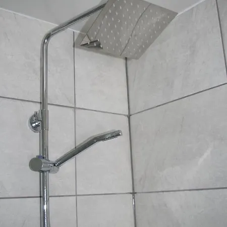 Modern House, Spacious Garden, With Netflix, Center Holiday home Manchester