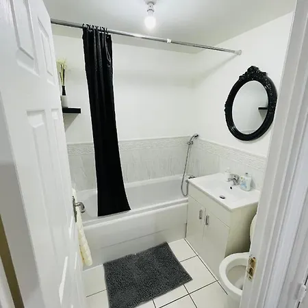 펜션 Watan - Spacious 3 Bedrooms Entire House With Beautiful Outdoor Garden