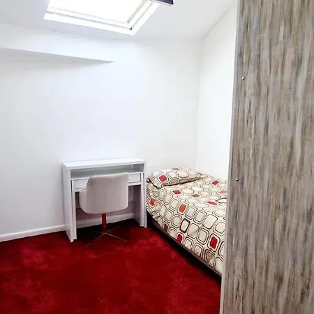 Hotel Olly's Place *