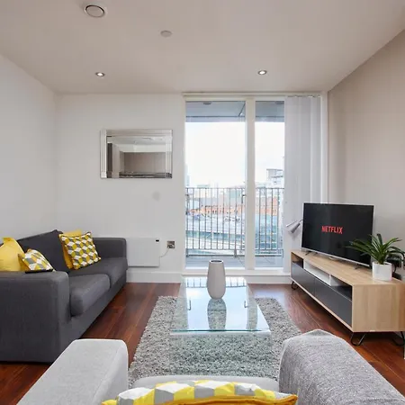 Lovely Central Abode - Amazing Views - Parking Lejlighed *