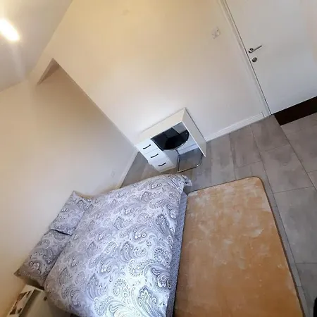 Апартаменты A La Maison Манчестер