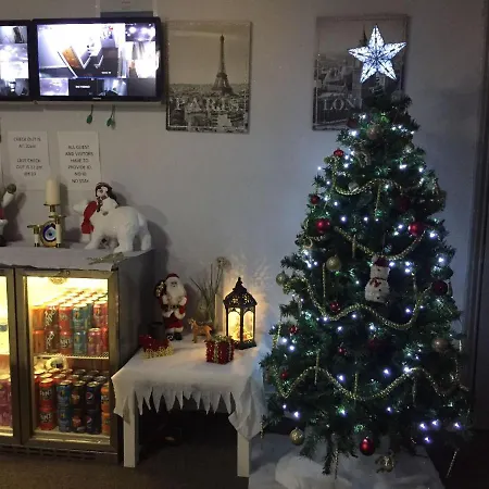 Queens Affittacamere 3*