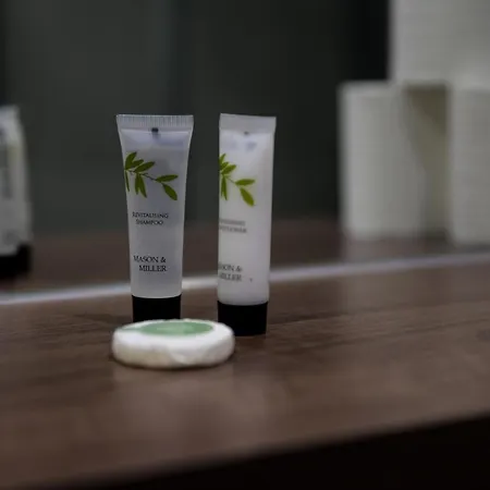 Onpoint - Spacious 2 Bedroom Apt - City Centre With Balcony