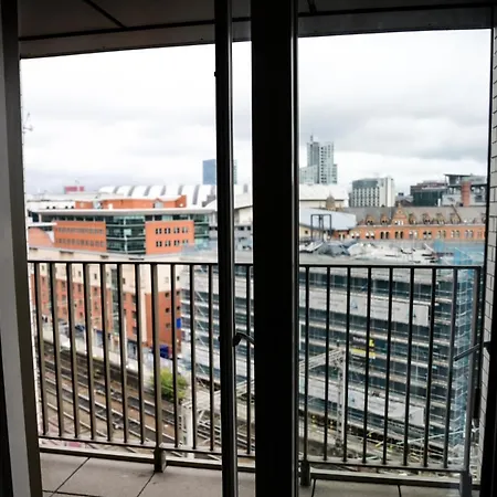 Apartment Onpoint - Spacious 2 Bedroom Apt - City Centre With Balcony Manchester
