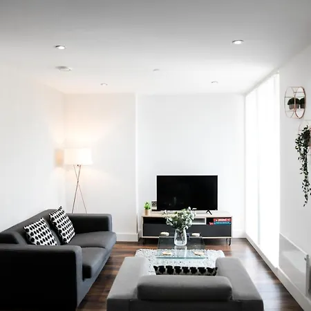 Apartment Onpoint - Spacious 2 Bedroom Apt - City Centre With Balcony Manchester