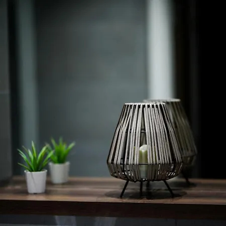 Onpoint - Spacious 2 Bedroom Apt - City Centre With Balcony Apartamento *