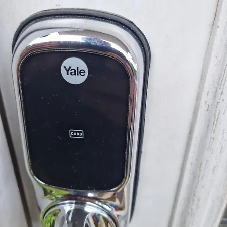 Queens Rooms, A Perfect Stay, Next To Shopping Parks And Central Affittacamere