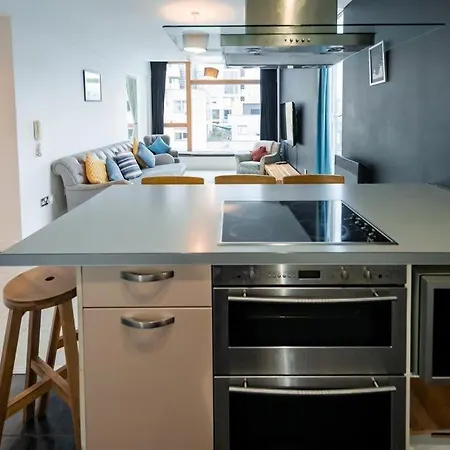 City Centre Modern 3bed 2bath Penthouse Northern Quarter, Sleeps 10 * מנצ'סטר