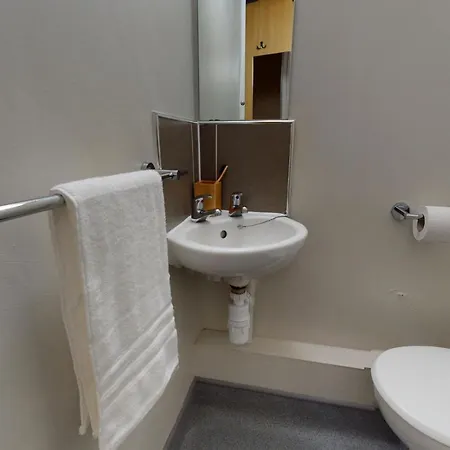 Iq Lambert House * Manchester