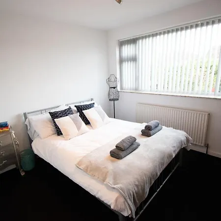 Ideal Lodgings In Whitefield מנצ'סטר