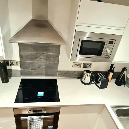 Apartament 1-bedroom Aprt In Salford- Freeparking- Sleeps3 Manchester