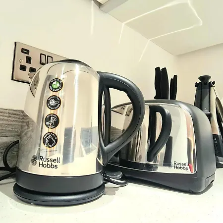 1-bedroom Aprt In Salford- Freeparking- Sleeps3