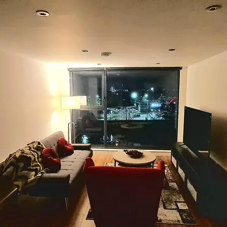 1-bedroom Aprt In Salford- Freeparking- Sleeps3