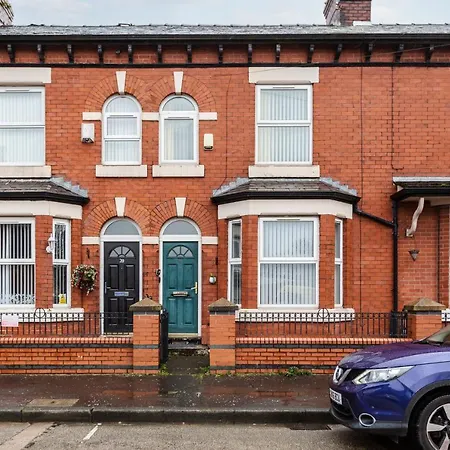 Сasa de vacaciones Clayton House - Spacious Near Etihad Stadium *