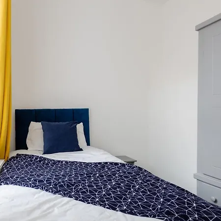 Clayton House - Spacious Near Etihad Stadium Mánchester