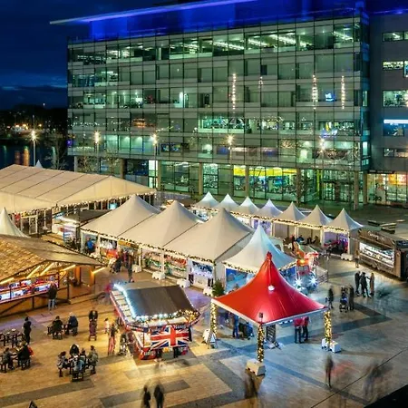 Media Stays - Luxury *