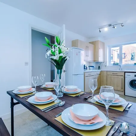 Apartment Stunning House - Garden Manchester