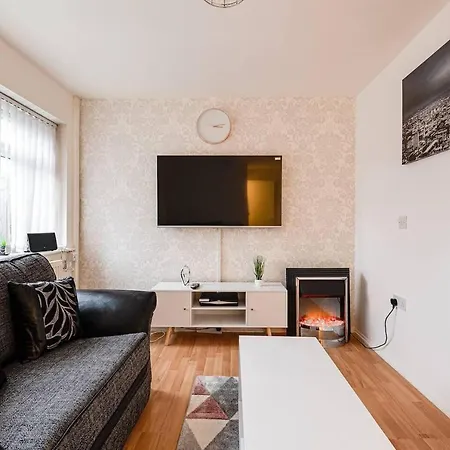 Lovely 2 Bedroom With Fireplace * Manchester