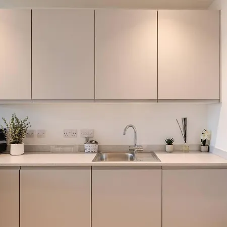Stylish And Stunning Waterside Apt - Old Trafford