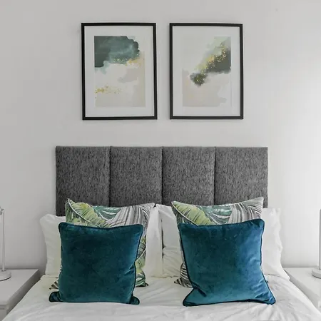 아파트 Stunning Centre Penthouse - Sleeps 10 - Parking 맨체스터